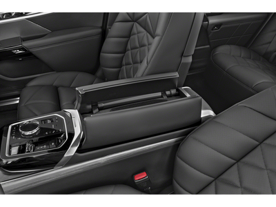 2025 BMW 7 Series 740i