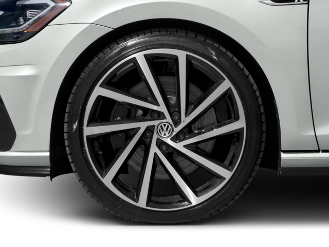 2018 Volkswagen Golf R Base