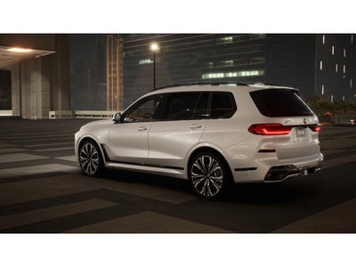 2027 BMW X7 Base