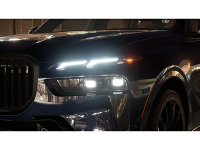 2027 BMW X7 Base