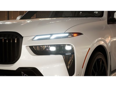 2027 BMW X7 Base