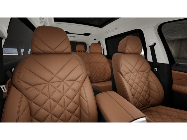 2027 BMW X7 Base