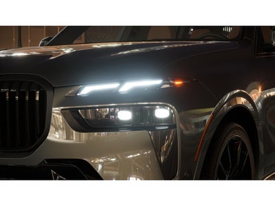 2027 BMW X7 Base