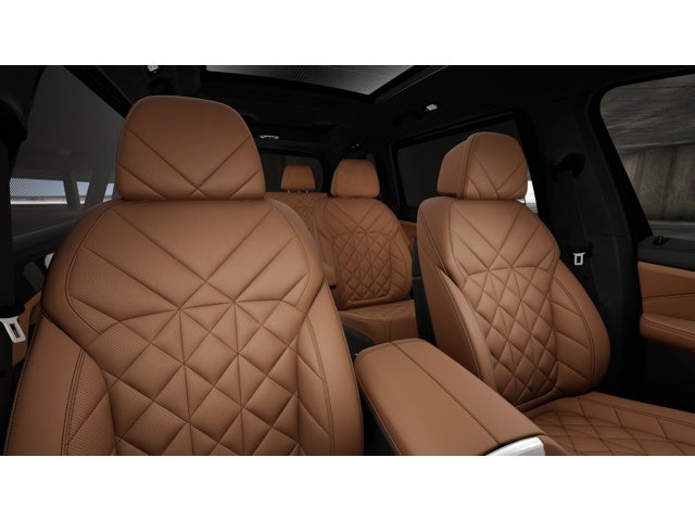 2027 BMW X7 Base