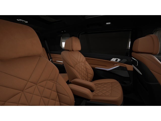 2027 BMW X7 Base