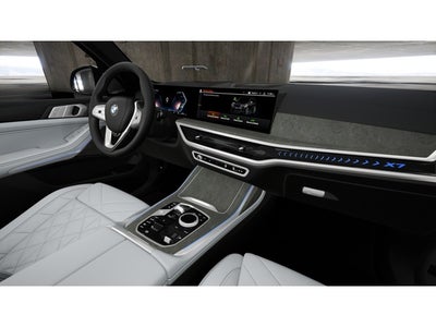 2027 BMW X7 Base