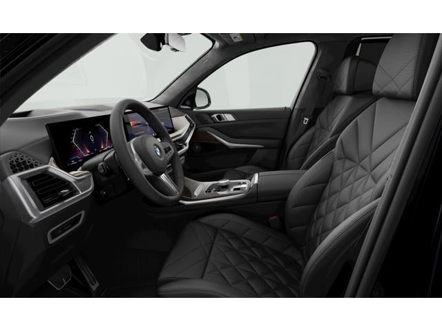 2027 BMW X7 Base