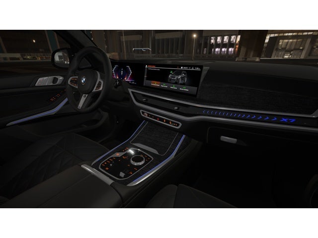 2027 BMW X7 Base