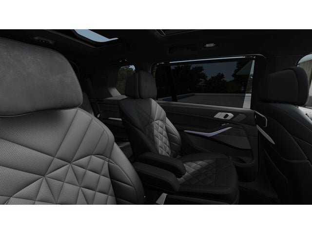 2027 BMW X7 Base