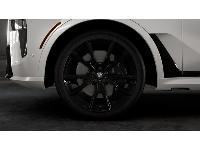 2027 BMW X7 Base
