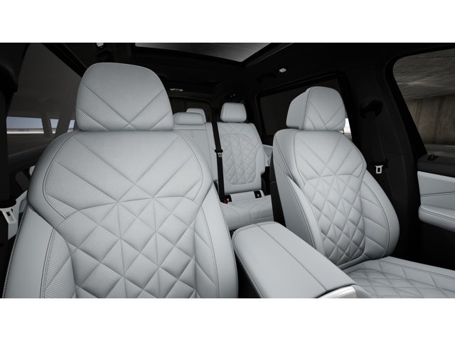 2027 BMW X7 Base