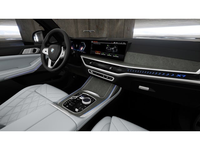 2027 BMW X7 Base