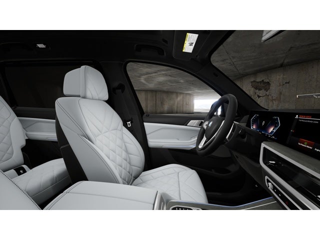2027 BMW X7 Base