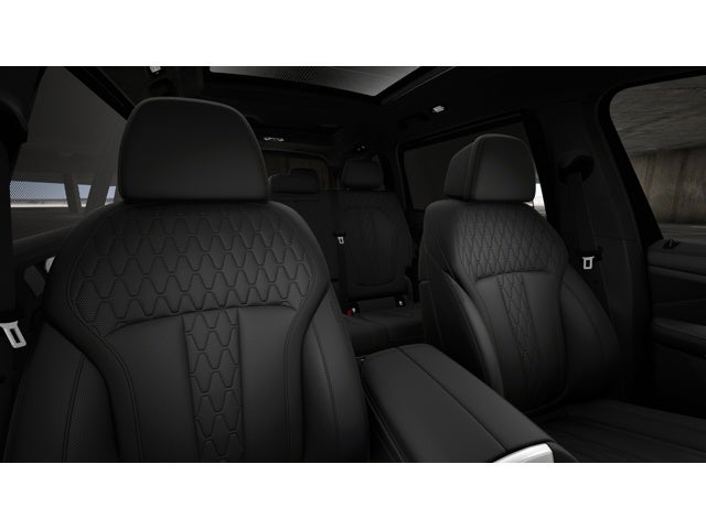 2027 BMW X7 Base