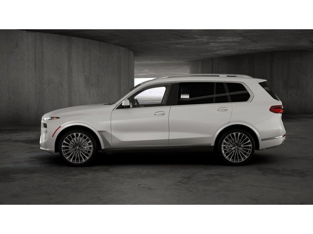 2027 BMW X7 Base