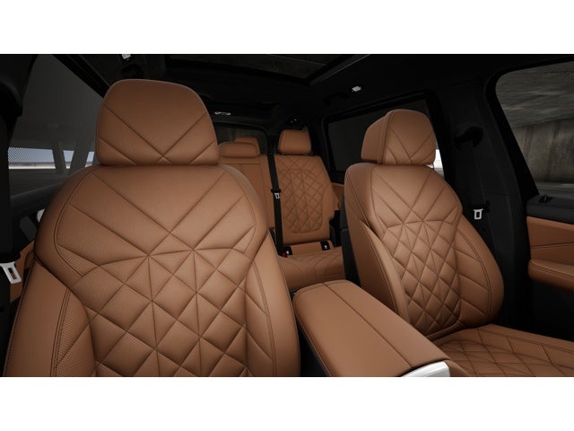 2027 BMW X7 Base