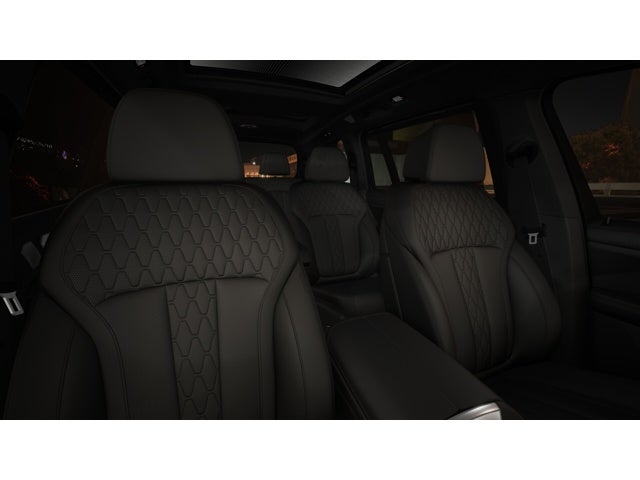 2026 BMW X7 Base
