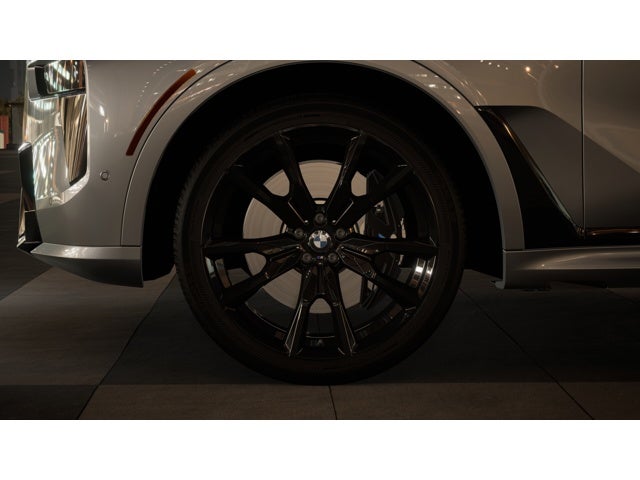 2026 BMW X7 Base