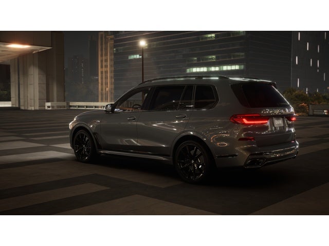 2027 BMW X7 Base