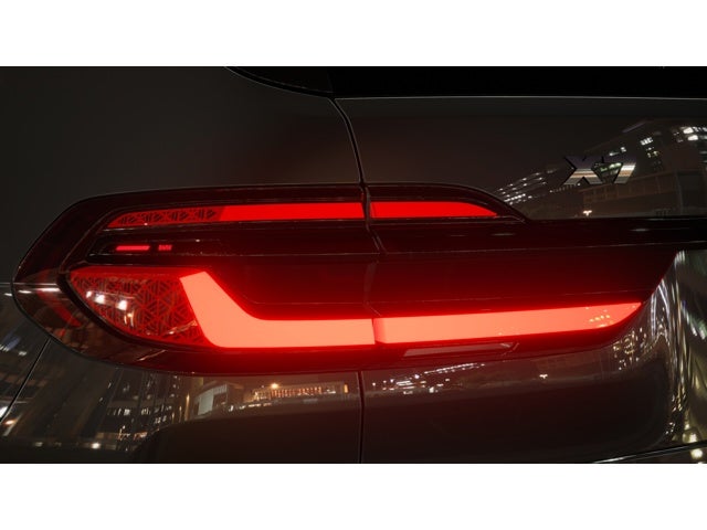2027 BMW X7 Base