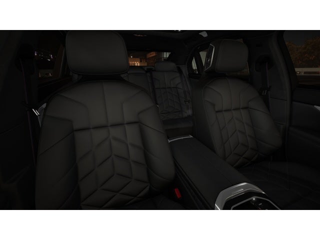 2026 BMW 750e xDrive Base