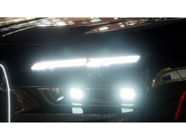 2026 BMW 750e xDrive Base