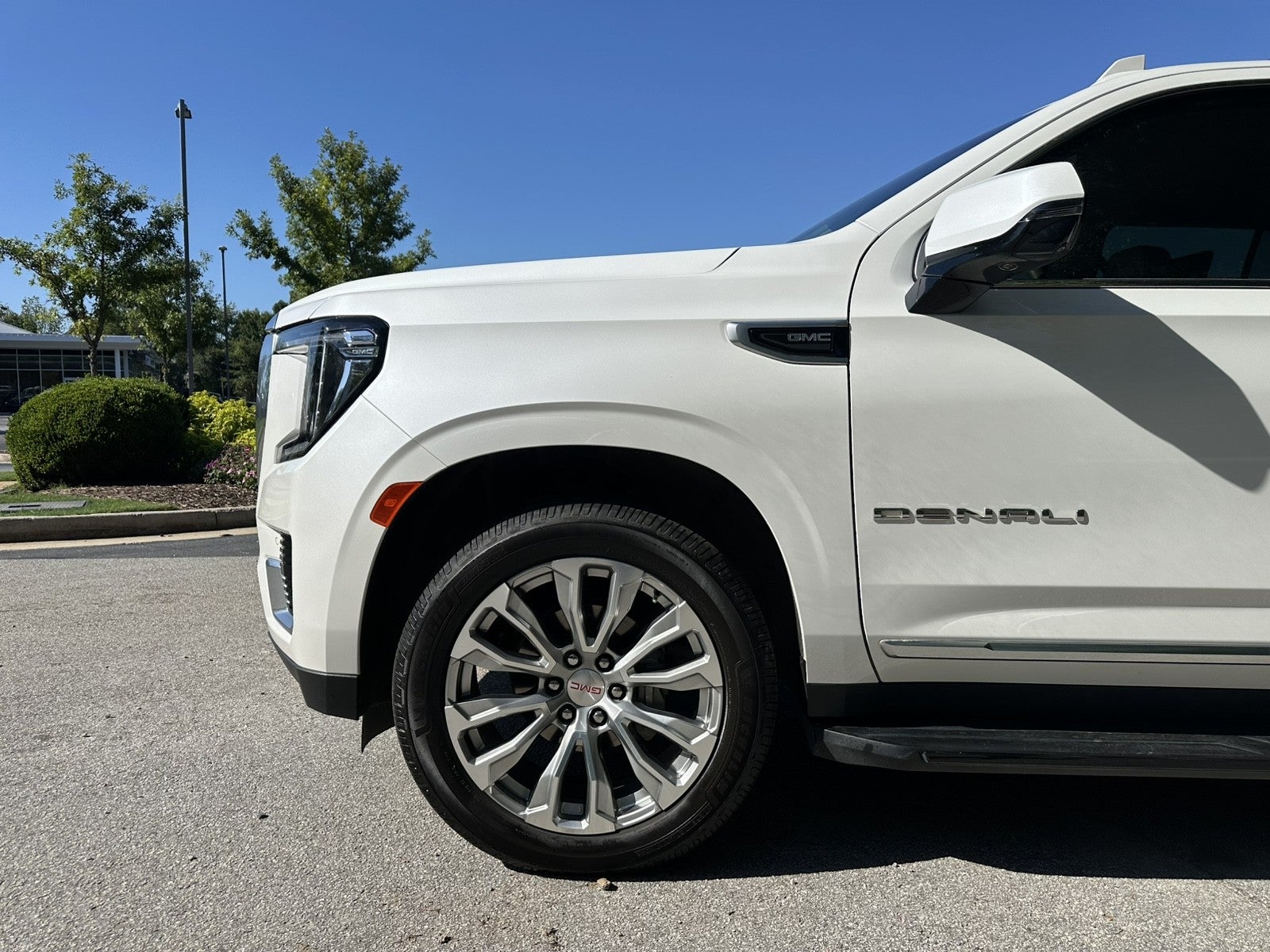 2024 GMC Yukon Denali