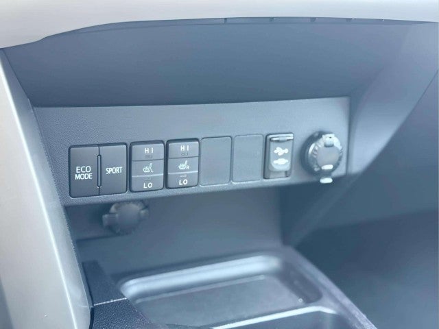 2018 Toyota RAV4 Platinum