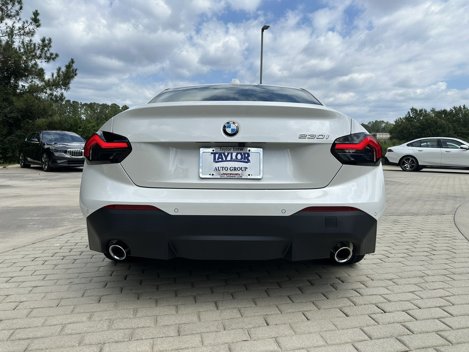 2026 BMW 230i 230i