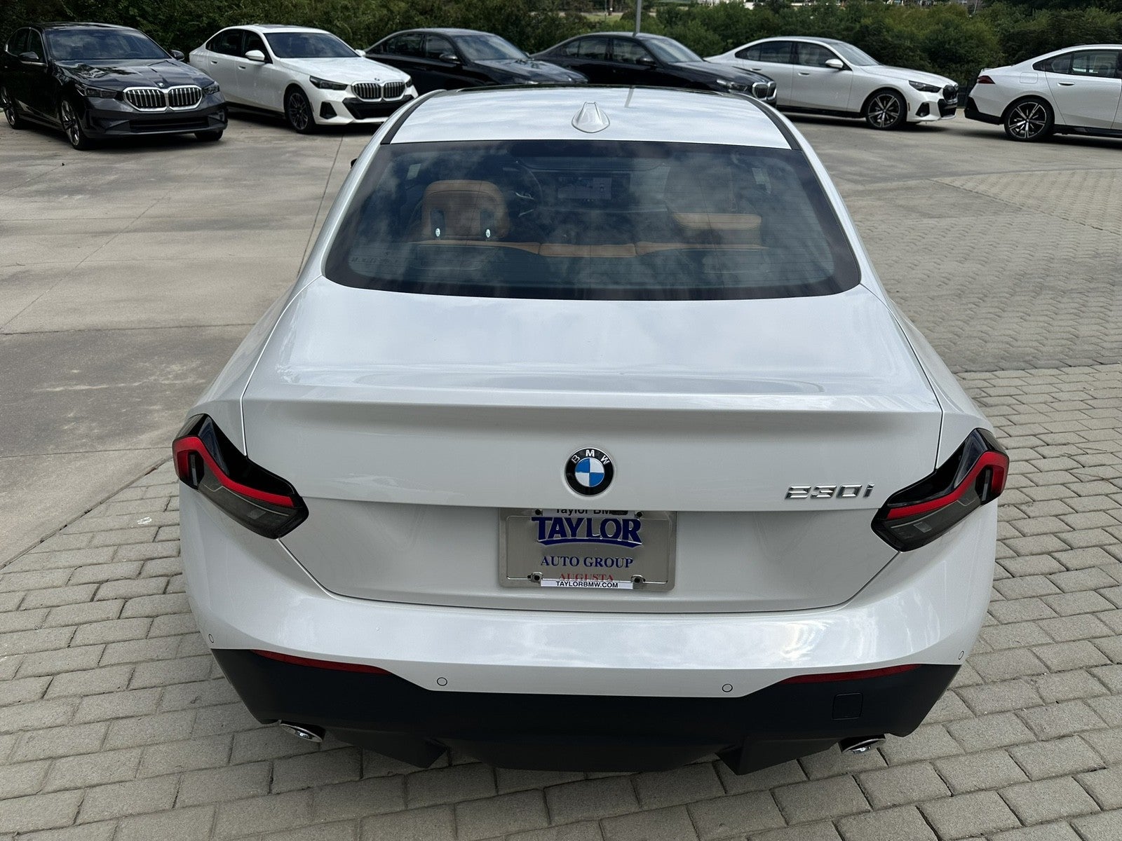 2026 BMW 230i 230i