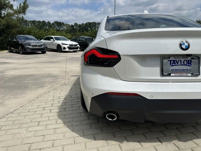 2026 BMW 230i 230i