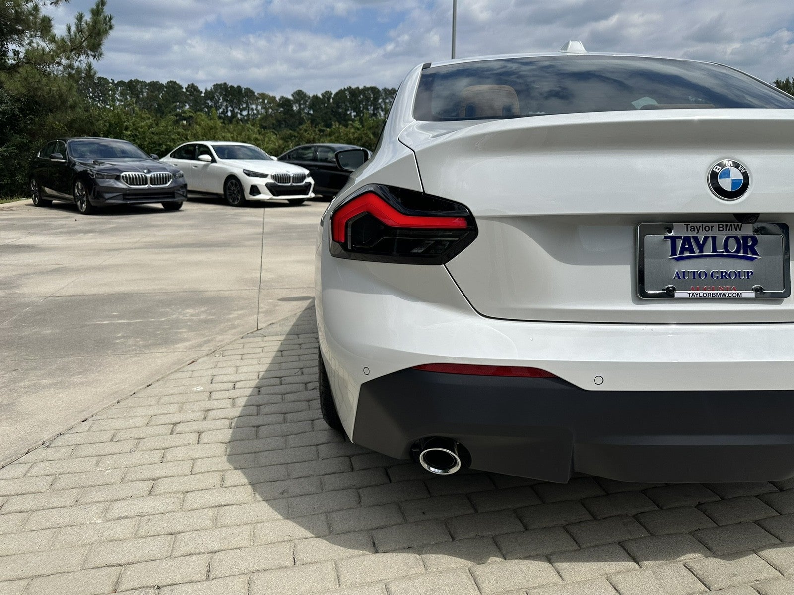 2026 BMW 230i 230i