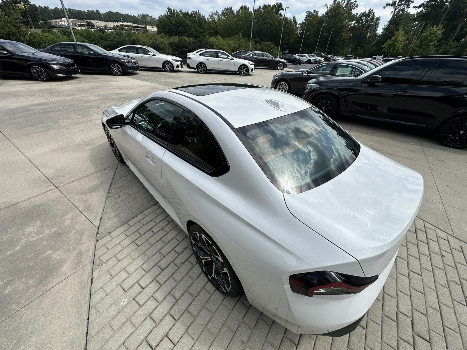 2026 BMW 230i 230i