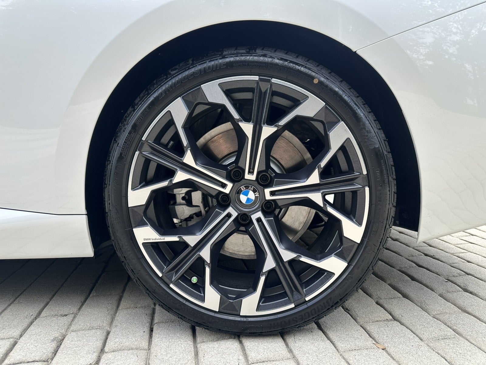 2026 BMW 230i 230i