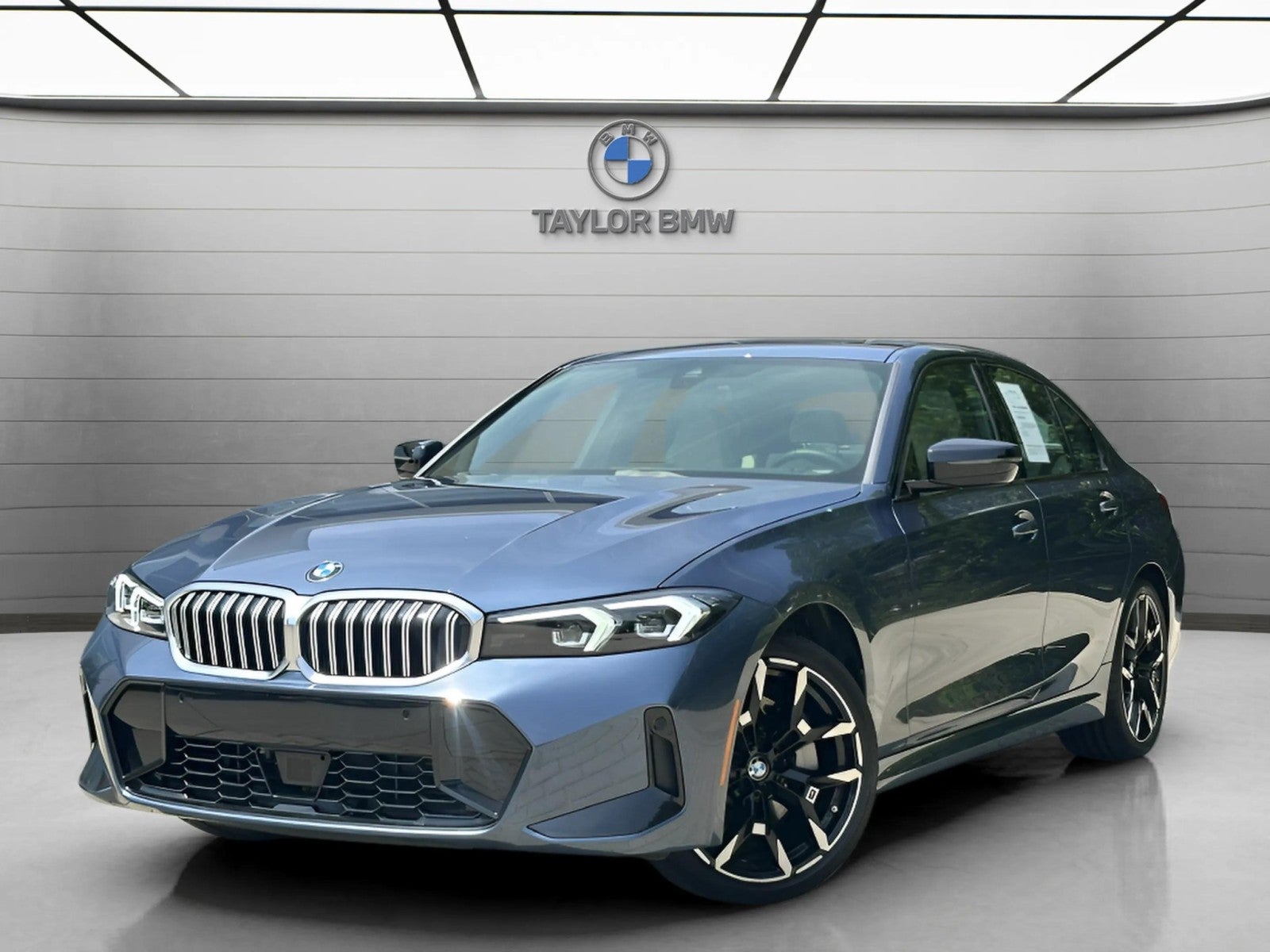 2025 BMW 330i 330i