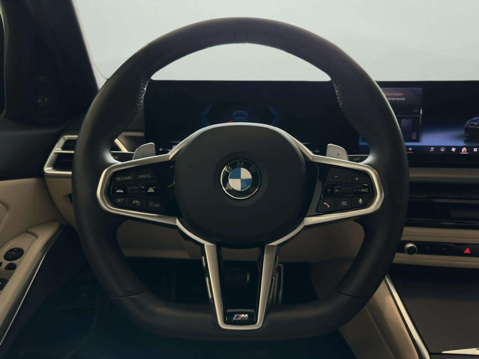 2025 BMW 330i 330i