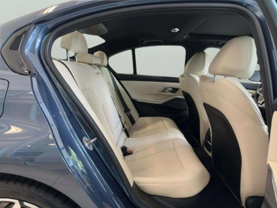 2025 BMW 330i 330i