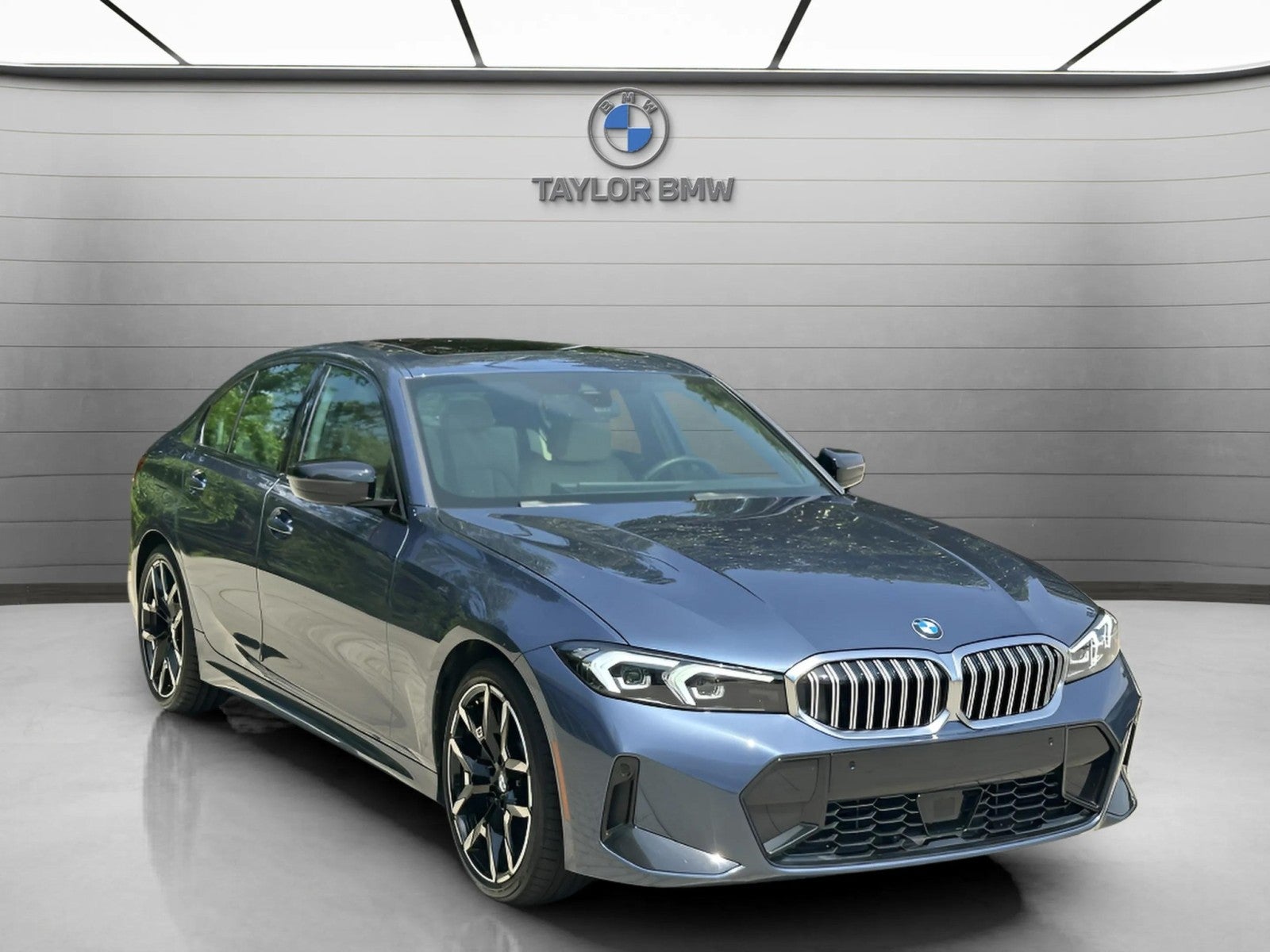2025 BMW 330i 330i