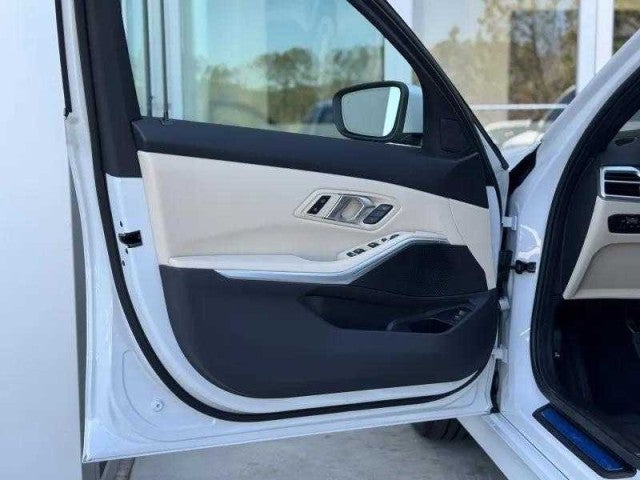 2025 BMW 330i xDrive 330i xDrive