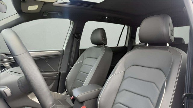 2022 Volkswagen Tiguan SEL R-Line