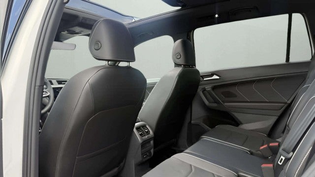 2022 Volkswagen Tiguan SEL R-Line