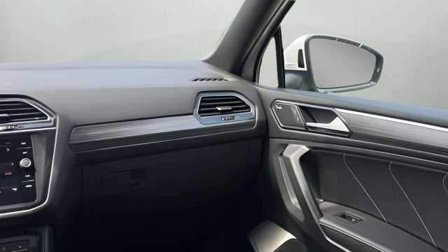 2022 Volkswagen Tiguan SEL R-Line