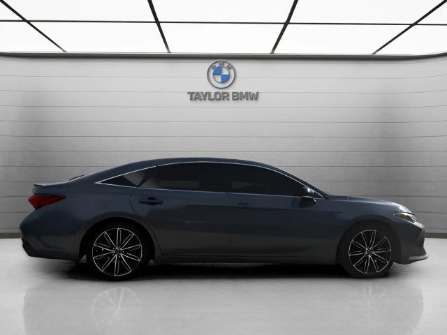 2019 Toyota Avalon XSE