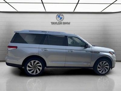 2022 Lincoln Navigator Reserve