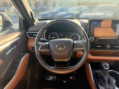 2021 Toyota Highlander Platinum