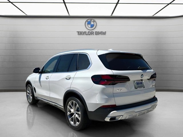 2026 BMW X5 sDrive40i