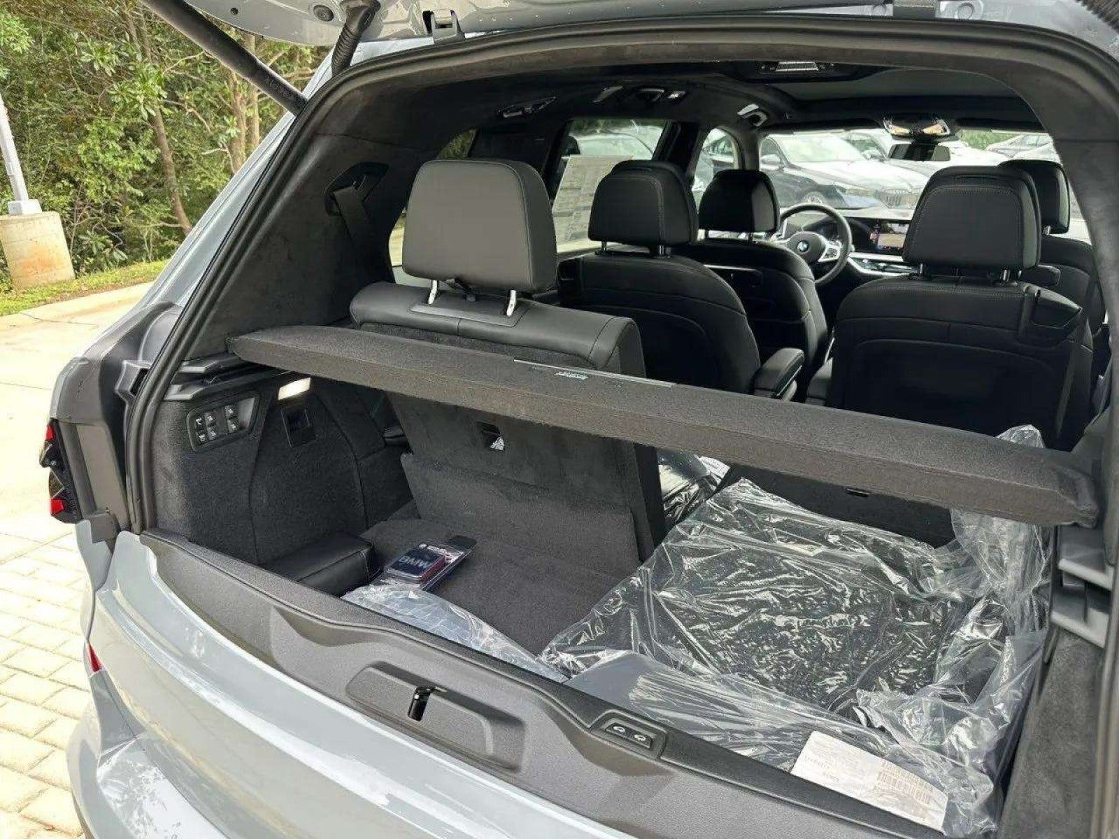 2027 BMW X7 xDrive40i