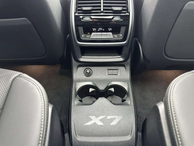 2027 BMW X7 xDrive40i