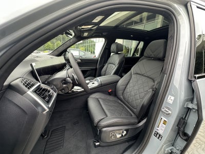 2027 BMW X7 xDrive40i