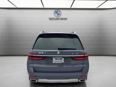 2027 BMW X7 xDrive40i